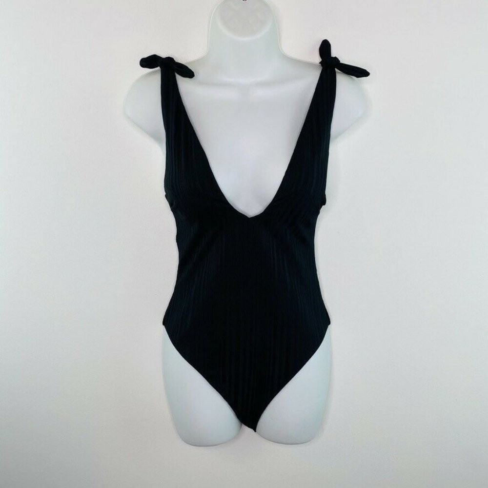 NWT Raisins Juniors' Black Beach Cove Textured Swimsuit